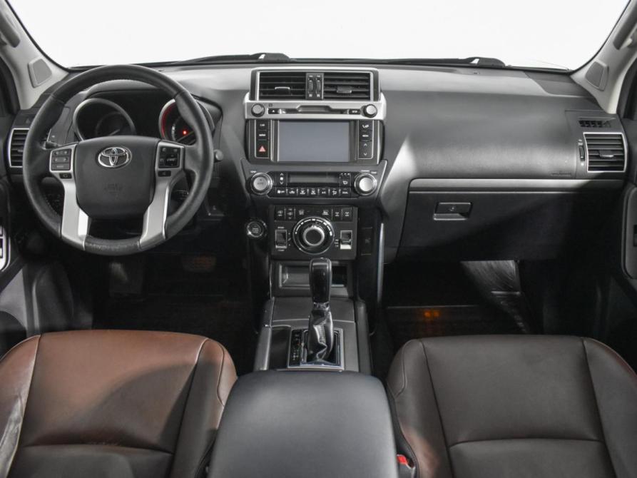 Toyota Land Cruiser Prado 150 Series Рестайлинг 1 Санкт-Петербург  - изображение 13