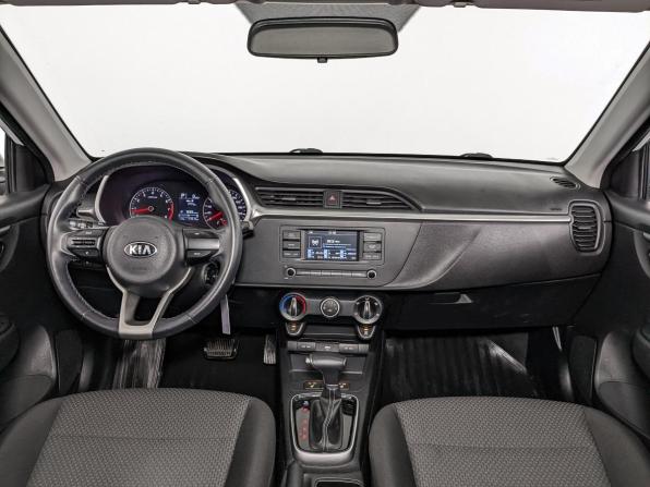 Kia Rio IV Рестайлинг с пробегом 2021 года, цена 1 655 000 рублей, 41914 км, седан, Автокод Объявления