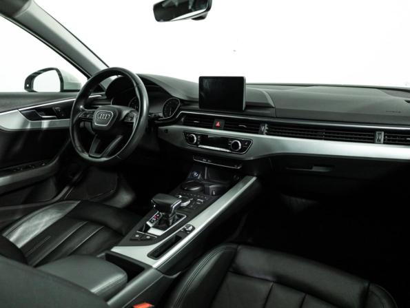 Audi A4 V (B9) с пробегом 2018 года, цена 1 899 700 рублей, 176731 км, седан, Автокод Объявления