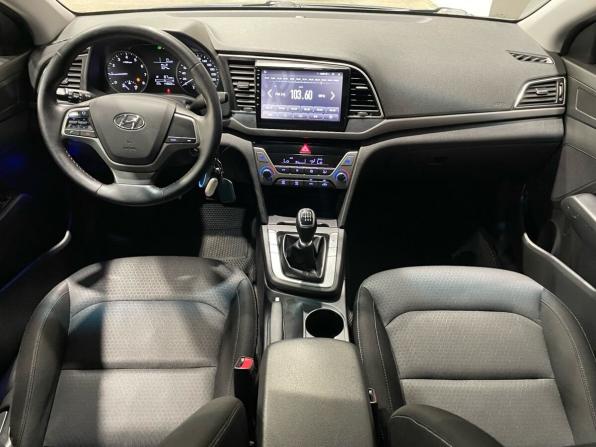 Hyundai Elantra VI (AD) с пробегом 2017 года, цена 1 350 000 рублей, 143602 км, седан, Автокод Объявления