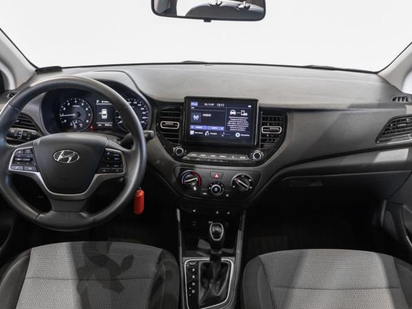 Hyundai Solaris II Рестайлинг с пробегом 2021 года, цена 1 520 000 рублей, 89021 км, седан, Автокод Объявления