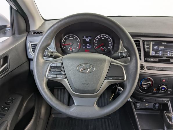 Hyundai Solaris II Рестайлинг с пробегом 2022 года, цена 1 700 000 рублей, 74258 км, седан, Автокод Объявления