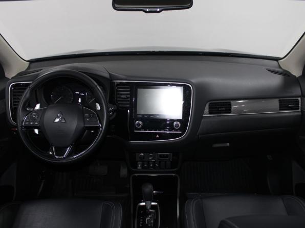 Mitsubishi Outlander III Рестайлинг 3 с пробегом 2021 года, цена 3 299 900 рублей, 38267 км, внедорожник, Автокод Объявления