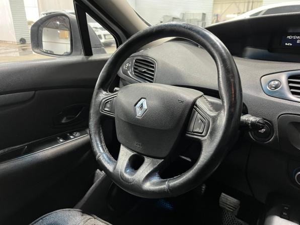Renault Scenic III с пробегом 2009 года, цена 530 000 рублей, 286000 км, минивэн, Автокод Объявления