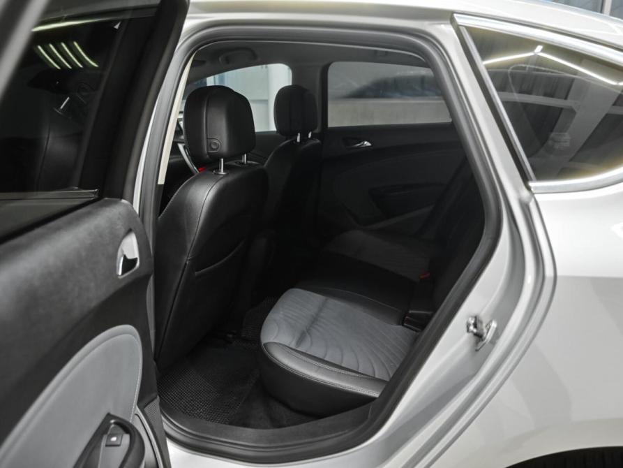 Opel Astra J Рестайлинг Челябинск  - изображение 15