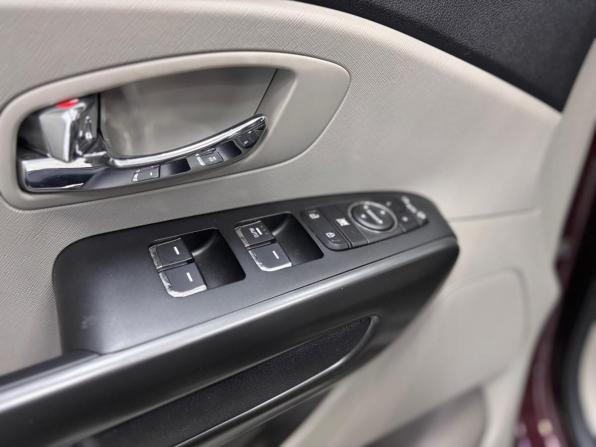 Kia Carnival III с пробегом 2019 года, цена 3 100 000 рублей, 45000 км, минивэн, Автокод Объявления