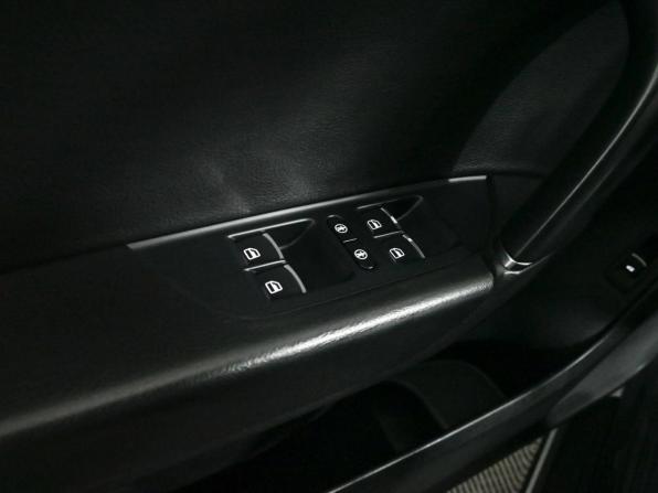 Volkswagen Touareg II Рестайлинг с пробегом 2016 года, цена 3 200 000 рублей, 146250 км, внедорожник, Автокод Объявления