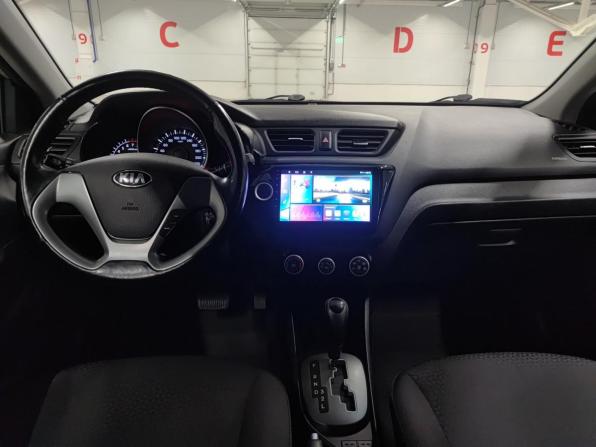 Kia Rio III Рестайлинг с пробегом 2015 года, цена 899 000 рублей, 63549 км, хэтчбек, Автокод Объявления