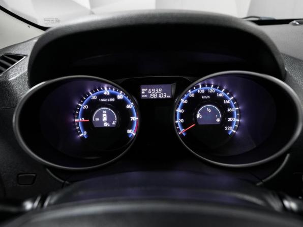 Hyundai ix35 I с пробегом 2013 года, цена 1 090 000 рублей, 198110 км, внедорожник, Автокод Объявления
