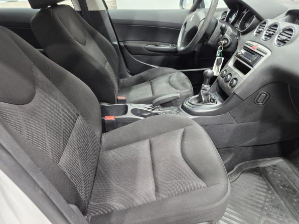 Peugeot 408 I с пробегом 2013 года, цена 690 000 рублей, 109000 км, седан, Автокод Объявления