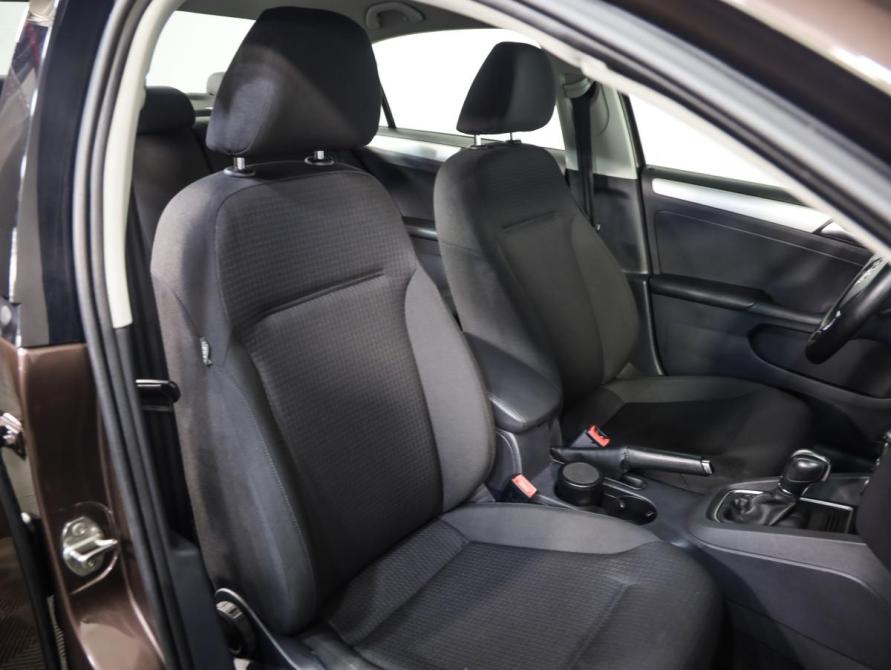 Volkswagen Jetta VI Рестайлинг Санкт-Петербург  - изображение 18