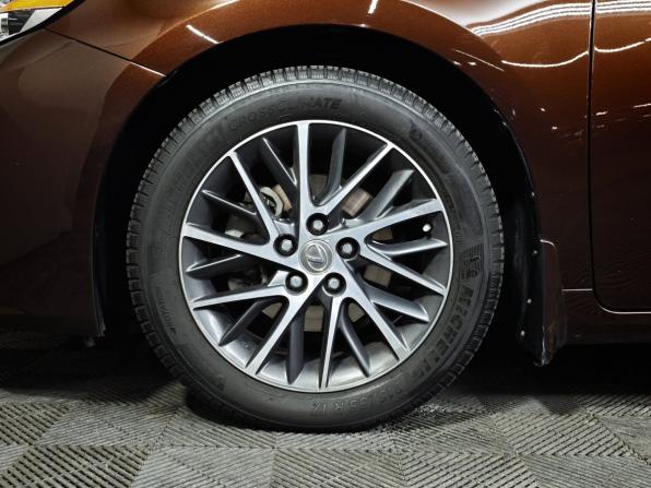 Lexus ES VI Рестайлинг с пробегом 2016 года, цена 2 849 000 рублей, 117560 км, седан, Автокод Объявления
