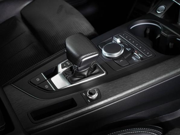 Audi A4 V (B9) с пробегом 2018 года, цена 3 517 000 рублей, 72000 км, седан, Автокод Объявления