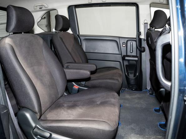 Honda Freed I с пробегом 2010 года, цена 850 000 рублей, 146124 км, компактвэн, Автокод Объявления
