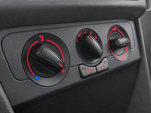Volkswagen Polo V Рестайлинг с пробегом 2018 года, цена 1 139 000 рублей, 53791 км, седан, Автокод Объявления