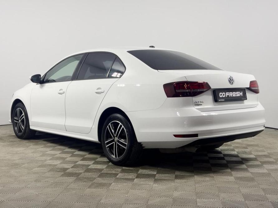 Volkswagen Jetta VI Рестайлинг Казань  - изображение 2