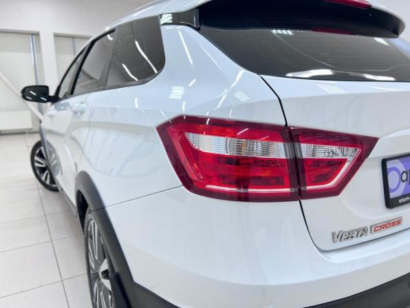 Lada (ВАЗ) Vesta I с пробегом 2018 года, цена 1 050 000 рублей, 130000 км, универсал, Автокод Объявления