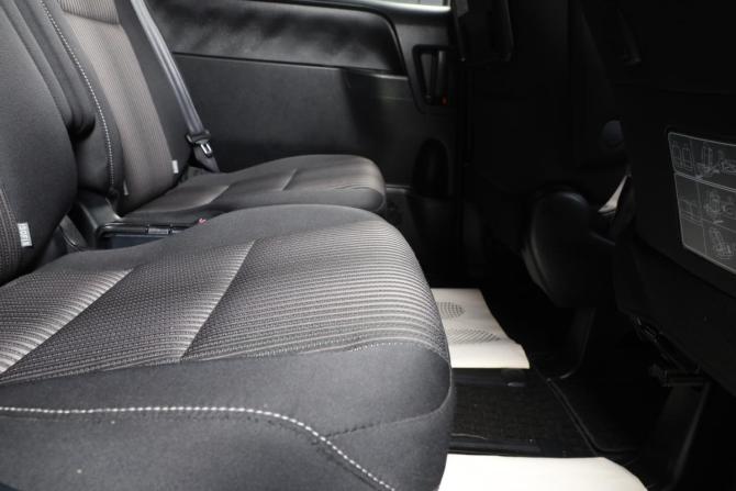 Toyota Noah III (R80) Рестайлинг с пробегом 2017 года, цена 2 849 000 рублей, 118214 км, минивэн, Автокод Объявления
