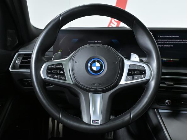 BMW 3 серии VII (G2x) Рестайлинг с пробегом 2022 года, цена 5 240 000 рублей, 43200 км, седан, Автокод Объявления