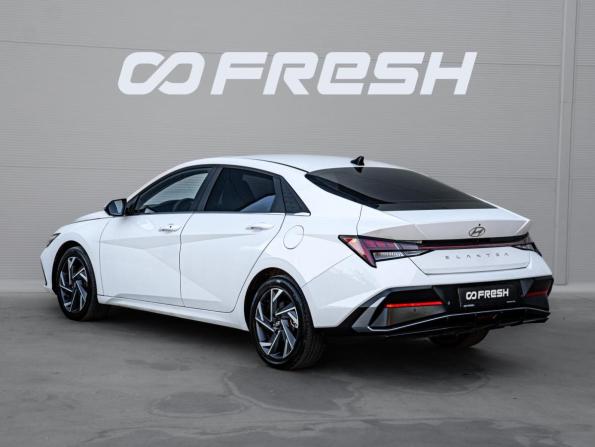 Hyundai Elantra VII (CN7) Рестайлинг с пробегом 2024 года, цена 2 299 000 рублей, 12648 км, седан, Автокод Объявления