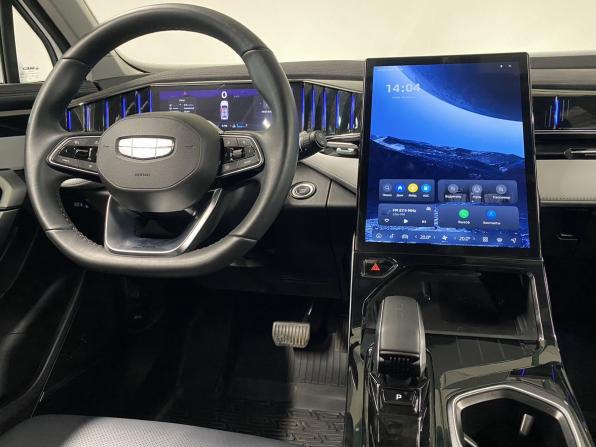 Geely Atlas II с пробегом 2024 года, цена 3 050 000 рублей, 10409 км, внедорожник, Автокод Объявления
