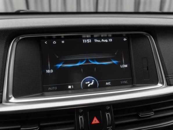Kia K5 II с пробегом 2018 года, цена 1 740 000 рублей, 183271 км, седан, Автокод Объявления