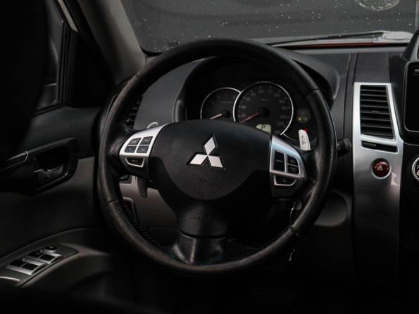 Mitsubishi Pajero Sport II Рестайлинг с пробегом 2015 года, цена 2 080 000 рублей, 113183 км, внедорожник, Автокод Объявления