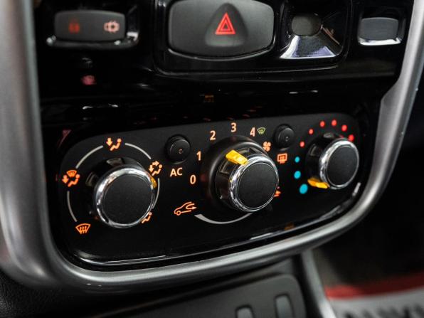 Renault Duster I с пробегом 2013 года, цена 900 000 рублей, 125628 км, внедорожник, Автокод Объявления