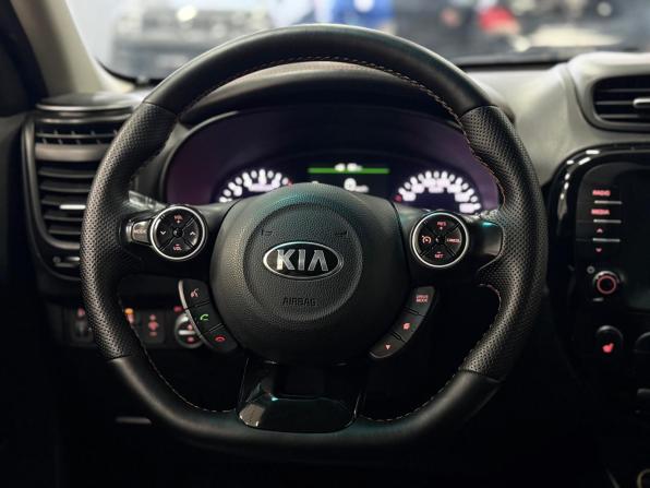 Kia Soul II Рестайлинг с пробегом 2016 года, цена 1 050 000 рублей, 202959 км, хэтчбек, Автокод Объявления