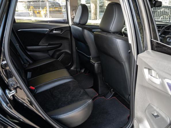 Honda Shuttle II с пробегом 2015 года, цена 999 000 рублей, 261051 км, универсал, Автокод Объявления