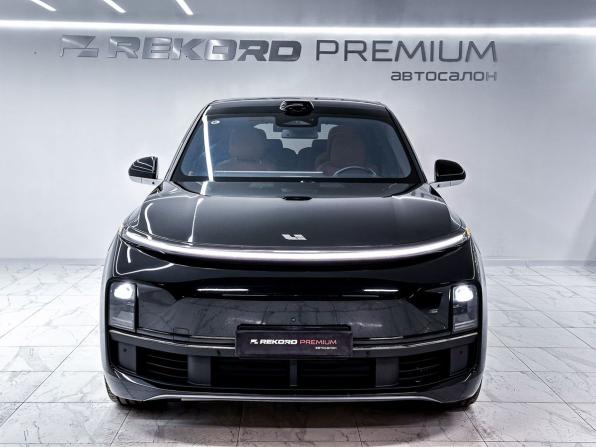 Li Auto (Lixiang) L9 I с пробегом 2024 года, цена 6 500 000 рублей, 45154 км, внедорожник, Автокод Объявления