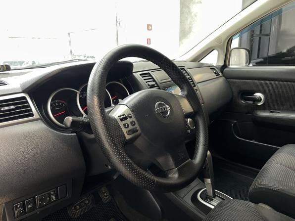 Nissan Tiida I Рестайлинг с пробегом 2010 года, цена 700 000 рублей, 211000 км, седан, Автокод Объявления