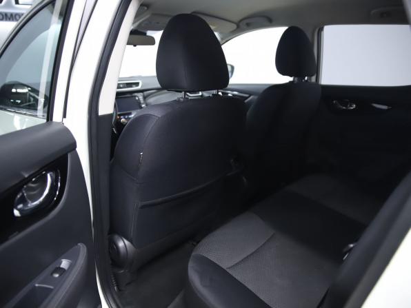 Nissan Qashqai II с пробегом 2018 года, цена 1 990 000 рублей, 178394 км, внедорожник, Автокод Объявления
