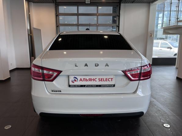 Lada (ВАЗ) Vesta I с пробегом 2022 года, цена 1 221 000 рублей, 64555 км, седан, Автокод Объявления