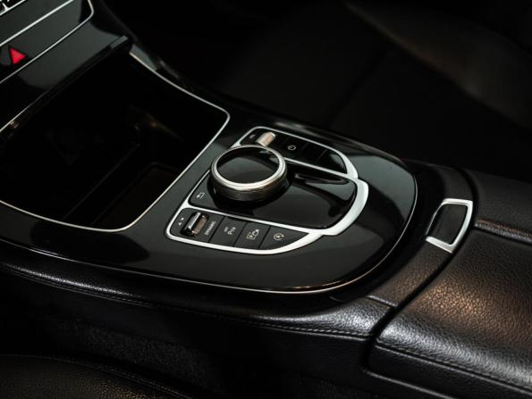 Mercedes-Benz E-Класс V (W213 S213 C238) с пробегом 2020 года, цена 2 550 000 рублей, 109263 км, седан, Автокод Объявления
