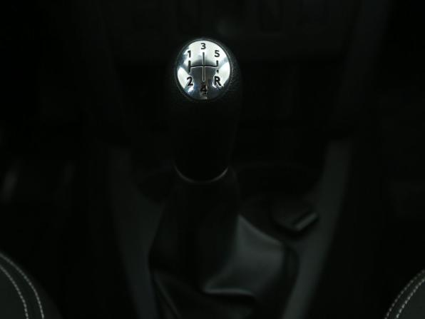 Renault Logan II с пробегом 2016 года, цена 592 000 рублей, 268000 км, седан, Автокод Объявления
