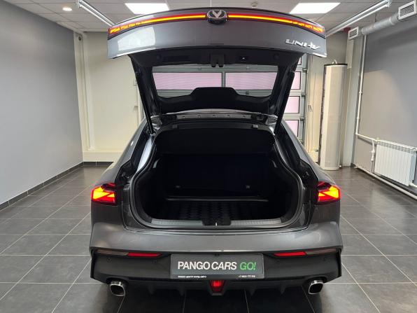 Changan UNI-V I с пробегом 2023 года, цена 2 250 000 рублей, 29184 км, лифтбек, Автокод Объявления