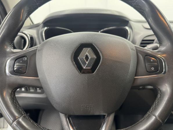Renault Kaptur I с пробегом 2017 года, цена 1 380 000 рублей, 198061 км, внедорожник, Автокод Объявления