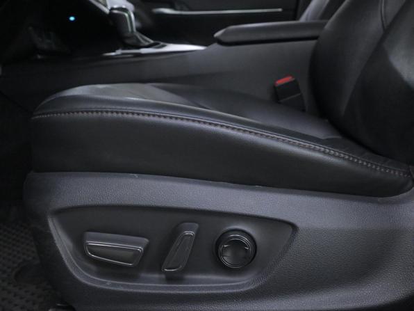 Toyota Camry VIII (XV70) Рестайлинг с пробегом 2023 года, цена 3 465 000 рублей, 64000 км, седан, Автокод Объявления