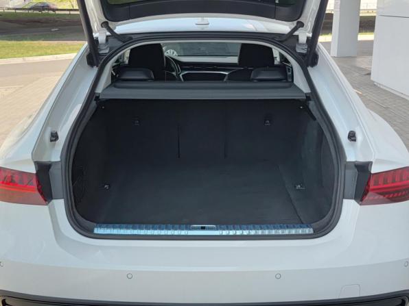 Audi A7 II (4K) с пробегом 2022 года, цена 5 350 000 рублей, 76150 км, лифтбек, Автокод Объявления