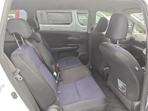 Toyota Wish II Рестайлинг с пробегом 2016 года, цена 1 600 000 рублей, 86892 км, минивэн, Автокод Объявления