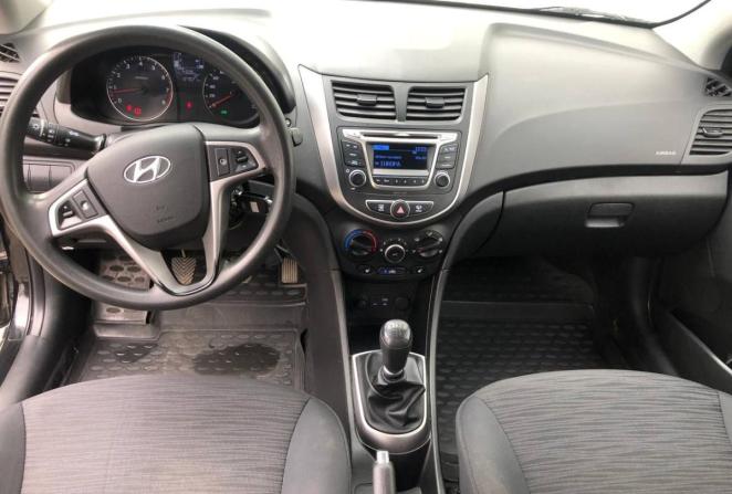 Hyundai Solaris I Рестайлинг с пробегом 2016 года, цена 849 000 рублей, 210000 км, седан, Автокод Объявления