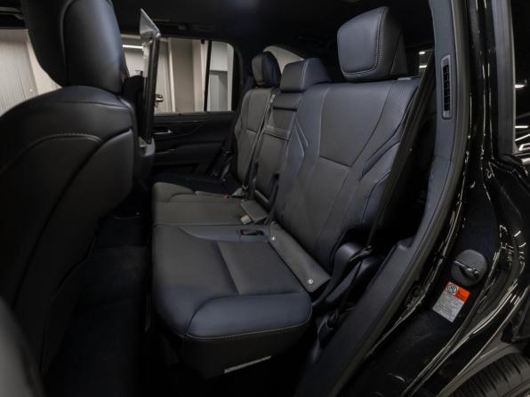 Lexus LX IV с пробегом 2025 года, цена 18 350 000 рублей, 5 км, внедорожник, Автокод Объявления