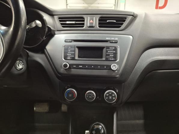 Kia Rio III Рестайлинг с пробегом 2016 года, цена 1 099 000 рублей, 110580 км, хэтчбек, Автокод Объявления