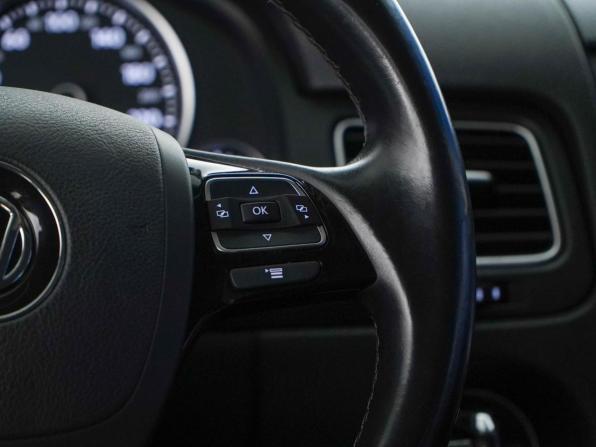Volkswagen Touareg II Рестайлинг с пробегом 2015 года, цена 2 580 055 рублей, 119715 км, внедорожник, Автокод Объявления