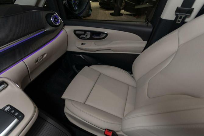 Новый Mercedes-Benz V-Класс III (W447) Рестайлинг 2 2024 года, цена 15 900 000 рублей, минивэн, Автокод Объявления