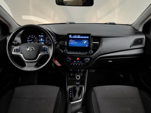 Hyundai Solaris II Рестайлинг с пробегом 2020 года, цена 1 579 000 рублей, 57000 км, седан, Автокод Объявления