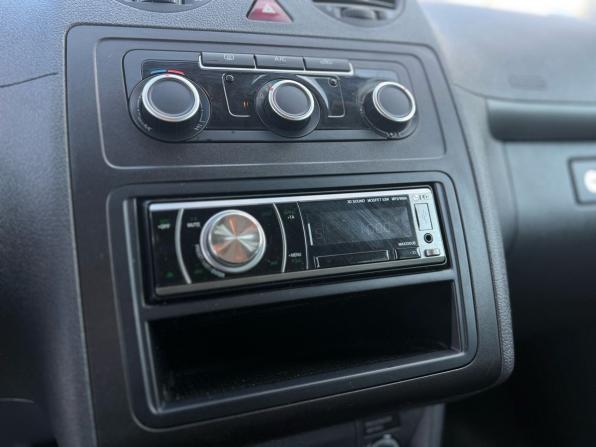Volkswagen Caddy III Рестайлинг с пробегом 2012 года, цена 1 258 000 рублей, 60505 км, компактвэн, Автокод Объявления