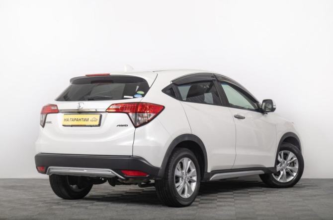 Honda Vezel I Рестайлинг с пробегом 2018 года, цена 1 919 000 рублей, 105003 км, внедорожник, Автокод Объявления