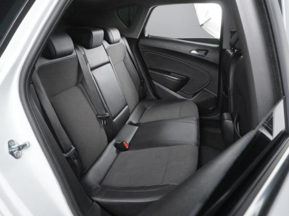 Opel Astra J с пробегом 2010 года, цена 969 000 рублей, 202222 км, хэтчбек, Автокод Объявления